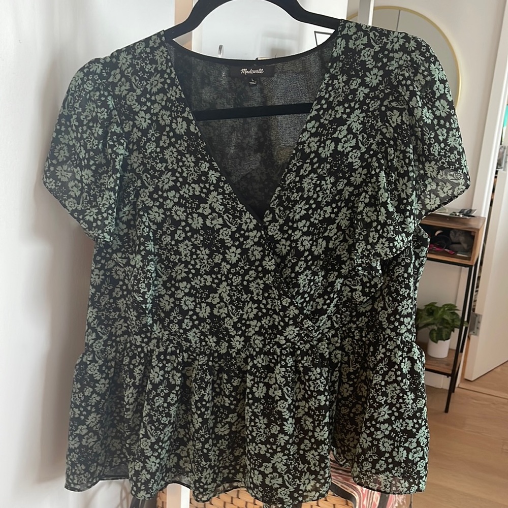MADEWELL GREEN RUFFLY TOP